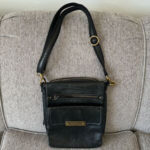 The Sak Women’s Black Leather Crossbody Messenger Bag Multi Functional Pockets